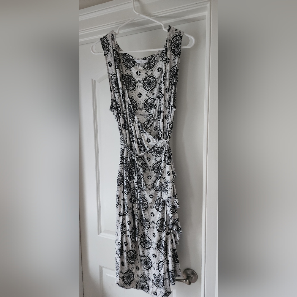 NEW YORK & COMPANY - Sleeveless Dress